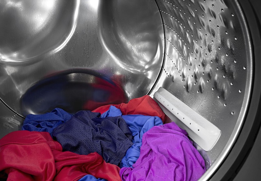 https://universalappliancerepair.com/wp-content/uploads/2022/02/Why-Is-My-Laundry-Soaking-Wet-After-a-Wash-Cycle.jpg